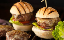 Riverside Stratford Bar & Restaurant餐厅图片