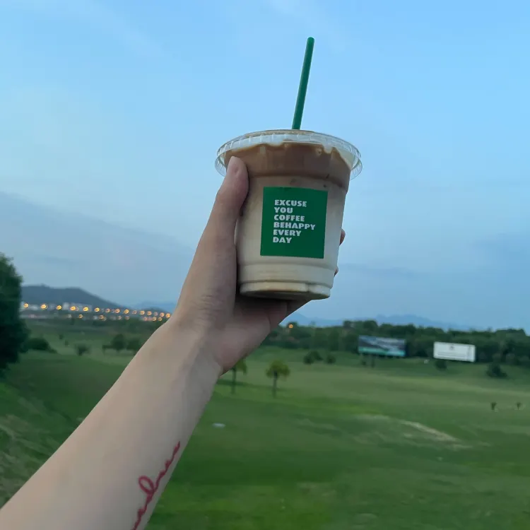 Excuse You咖啡馆