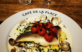 Café de la place