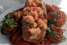 Top of the Hill Restaurant & Brewery美食图片