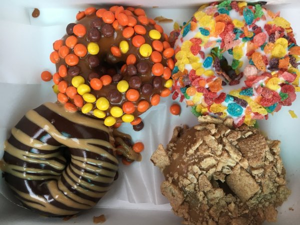 Quack Daddy Donuts