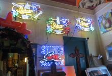 Antiques Art and Beer购物图片