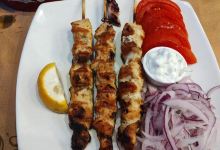 Under The Pine Tree, gyros -souvlaki美食图片