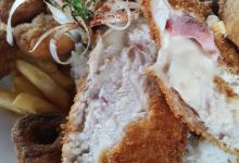 HBH Bajor Sorhaz es Panzio美食图片