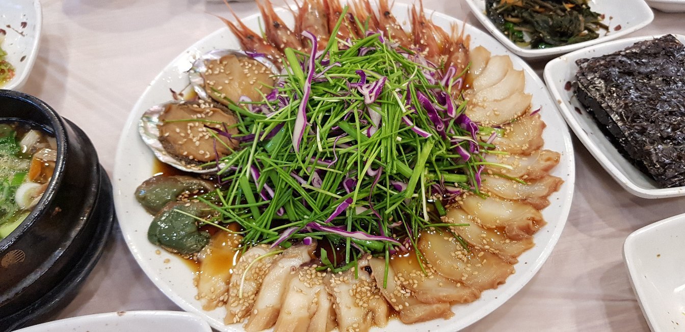Samgo Jeongmun