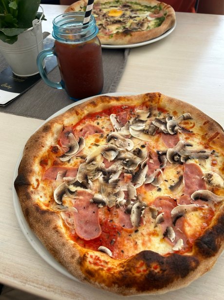 Gomba etterem es pizzeria