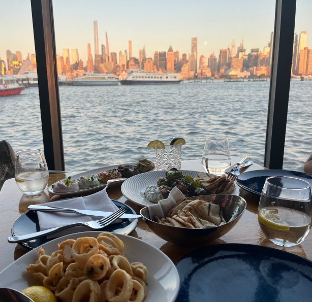 Molos Restaurant