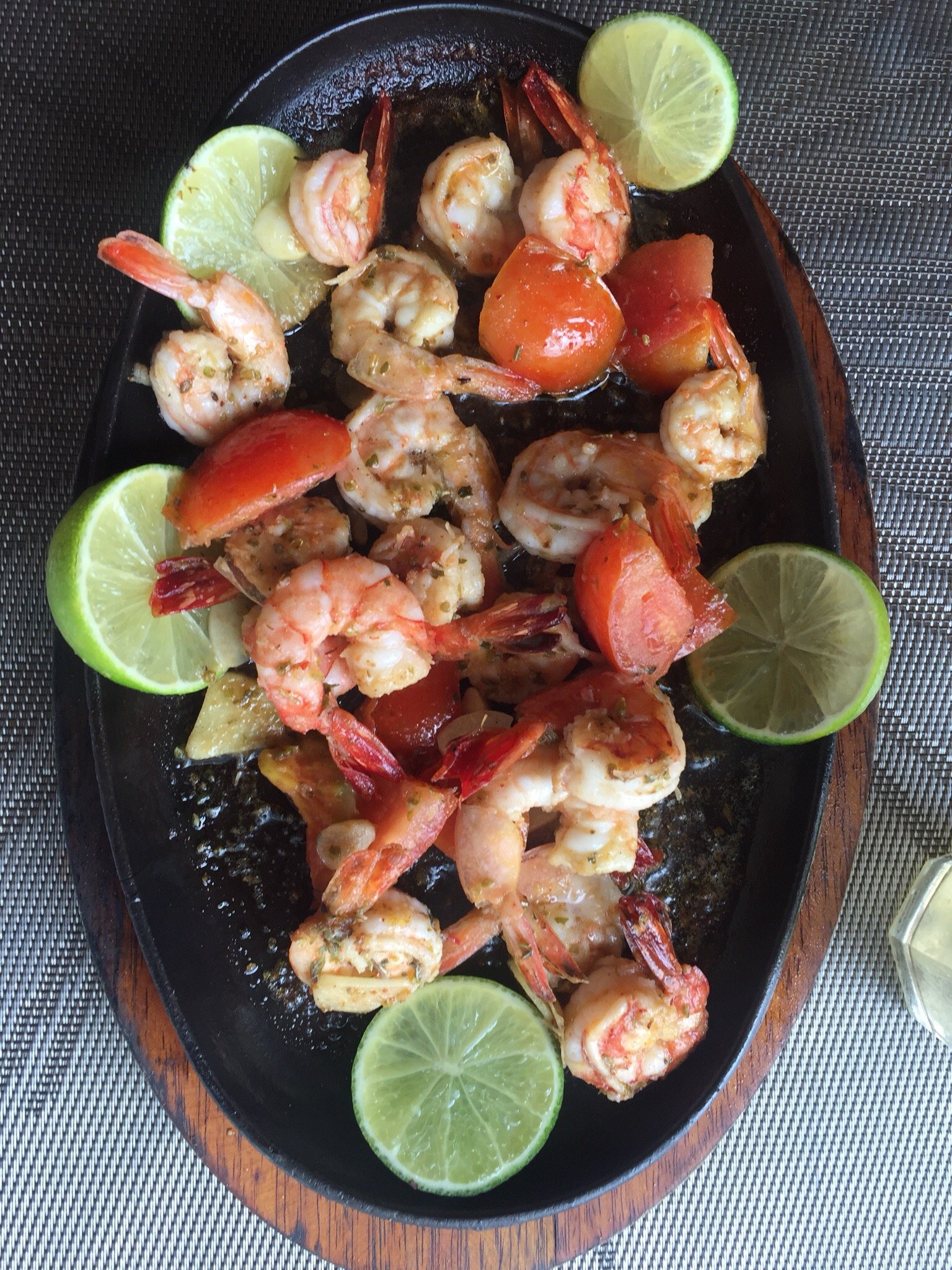 Yasmine Cafe & Restaurant