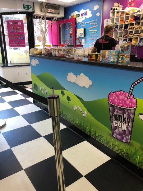 Funky Cow Milkshake Bar餐厅图片