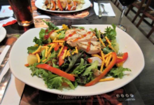 Rôtisserie St-Hubert美食图片