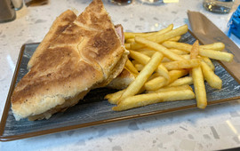 Bellezza Bar & Grill