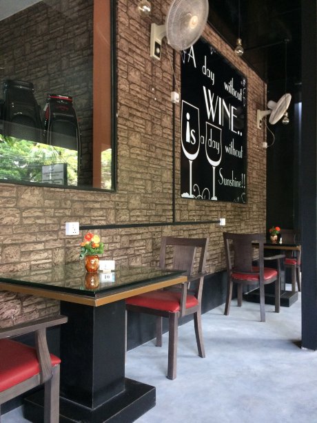 Avenue Wine Bar and Bistro
