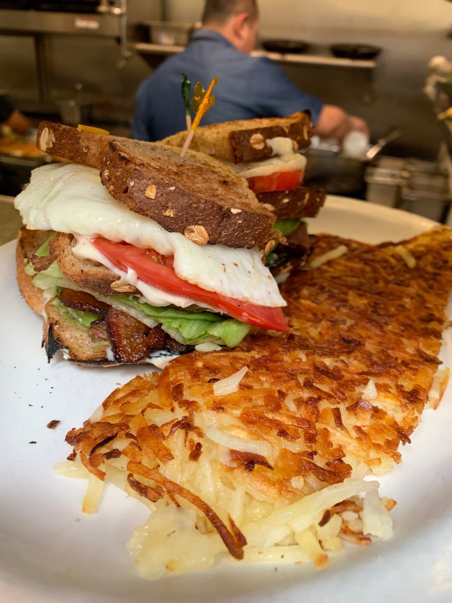 Boulevard Cafe