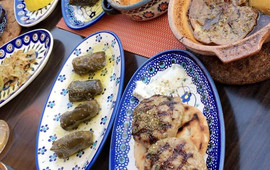 Ouzeri Was 'Kost' Das