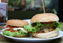 Spritz & Burger Hamburgeria美食图片