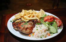 BONANZA BAR & GRILL餐厅图片