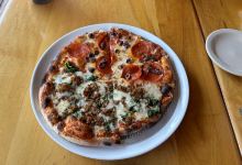 Mi Famiglia Wood Oven Pizzeria美食图片