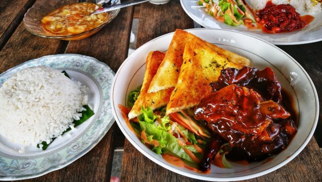 Kafe Kampung Kaw