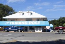 Trading Post Grocery Store购物图片