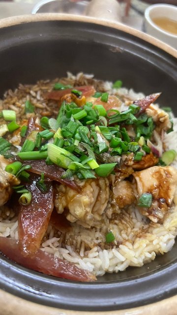 Chan Siew Heng Claypot Chicken Rice 陳少卿瓦煲雞飯