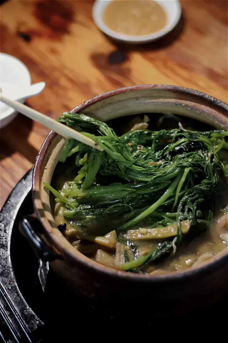 贞姐十三小鱼煲店