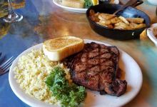 A J Spurs Saloon & Dining美食图片