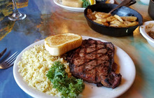 A J Spurs Saloon & Dining餐厅图片