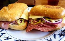 MotherLode Market, Deli, and Catering餐厅图片