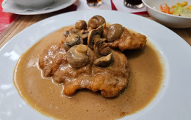PINGSDORFER - Hof Restaurant und Biergarten
