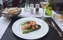 Cafe & Restaurant La Famille餐厅图片