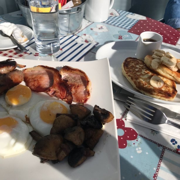 Fay's Bistro