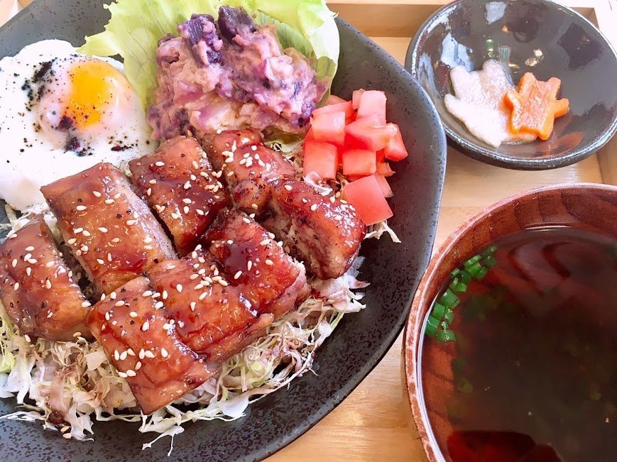 Waka Nodoka