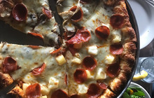 Skybar Gourmet Pizza餐厅图片