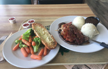 Fresgo Inn Restaurant & Bakery餐厅图片