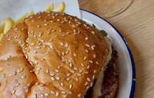 Burger Brothers Cafe餐厅图片
