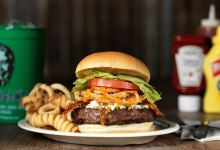 Flanigan's Seafood Bar and Grill美食图片