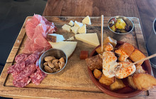 Barcelona Wine Bar餐厅图片