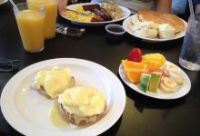 Helen's Kitchen Restaurant & Catering美食图片