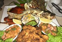 Uprising Beach Resort Restaurant and Bar美食图片