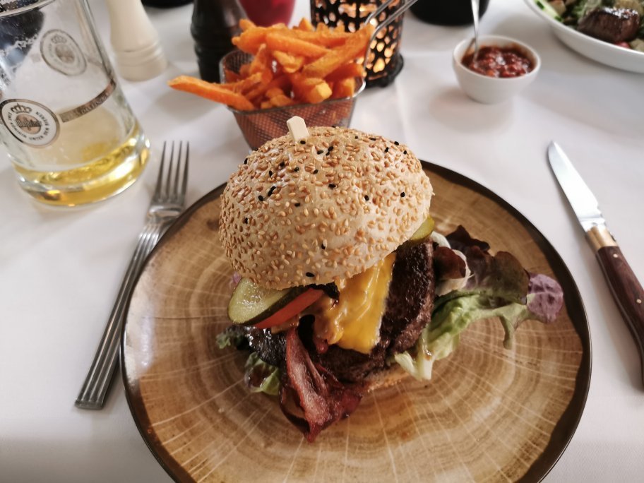 Porterhouse Grill