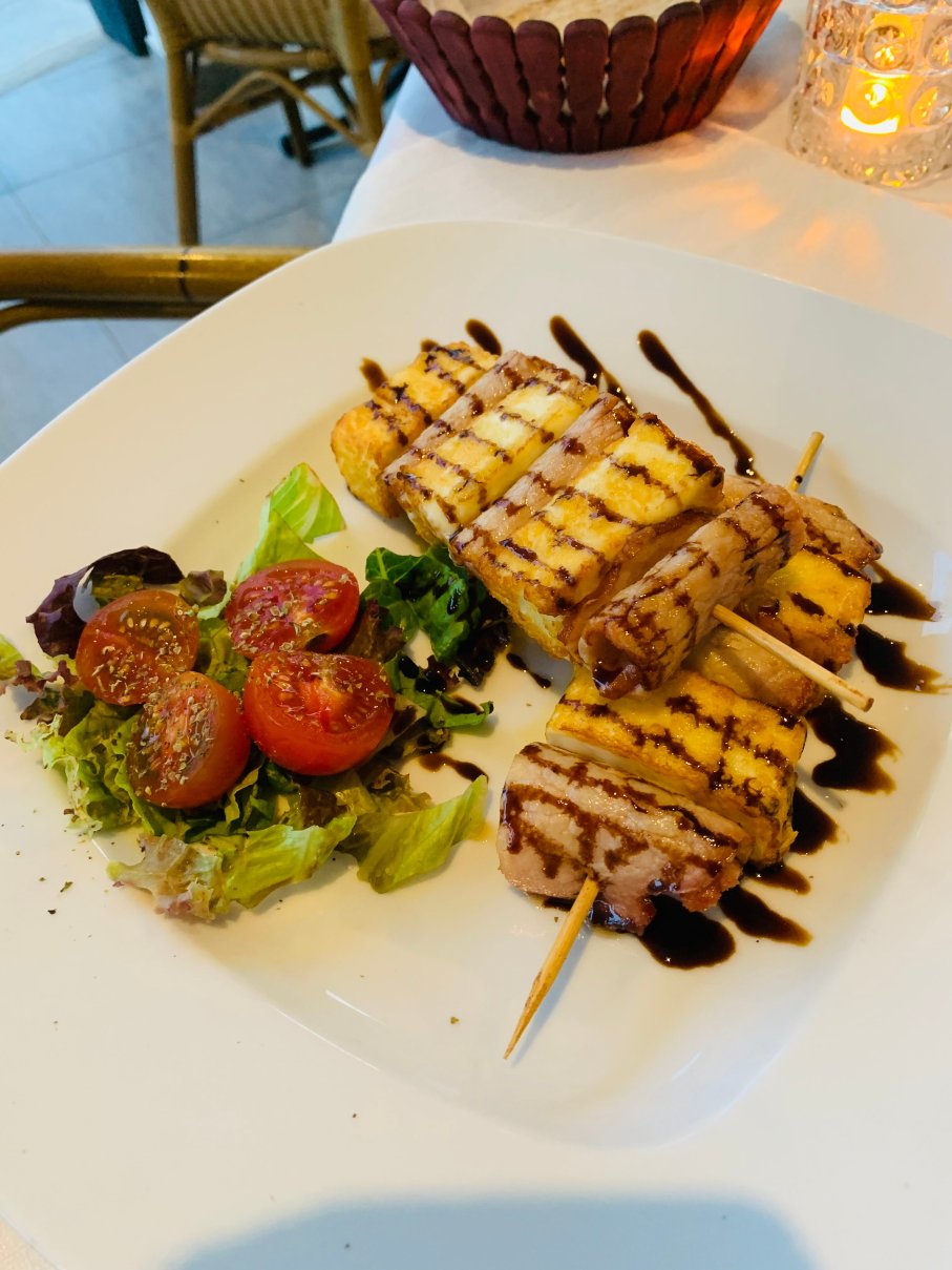 Blueberries Restaurant and Bar