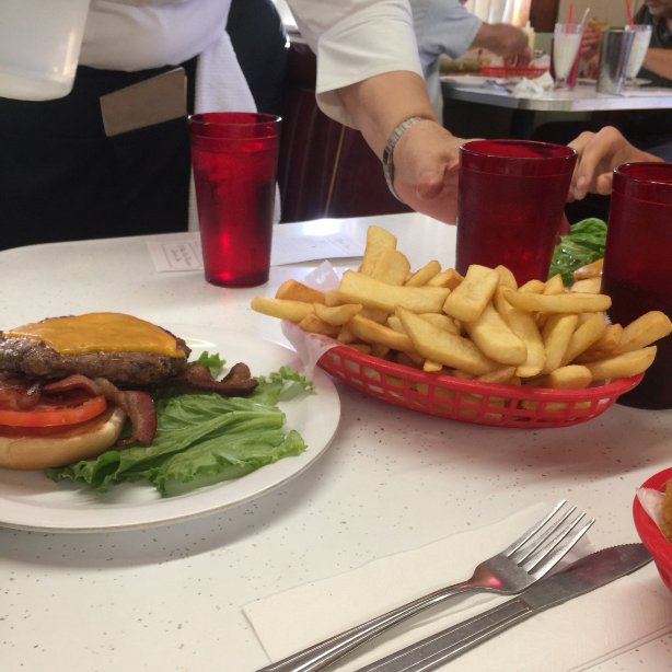 Val's Burgers