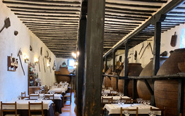 Meson Quinones Cuevas del Murcielago