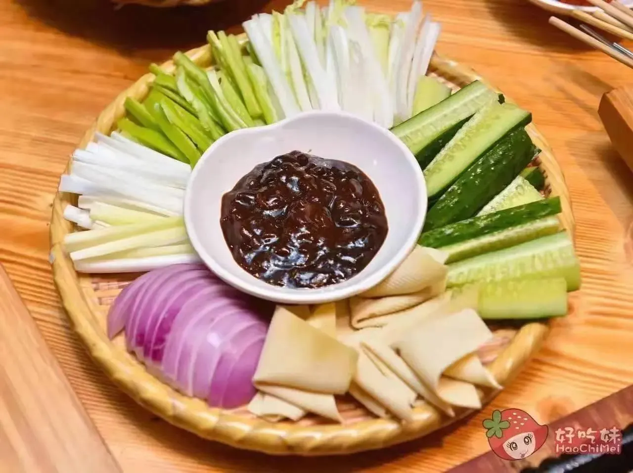 于胖东北铁锅炖(高原明珠美食街店)