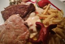 Hotel Goldener Hirsch Restaurant美食图片