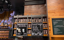 Starbucks - Downtown Disney Store餐厅图片