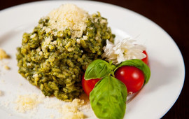 Lucky's Vege Bistro