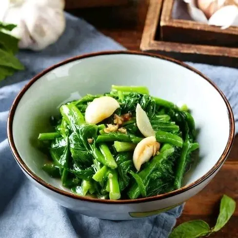 园中圆餐厅美食图片