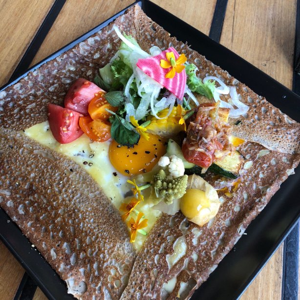 Cafe Lake Toya