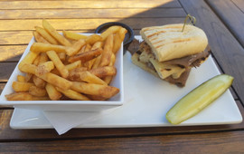The Water's Edge Wine Bar and Grill